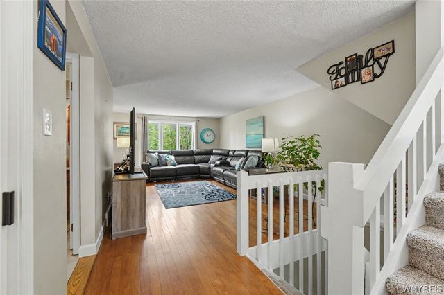 12 Fairlawn Drive, Aurora, NY 14052