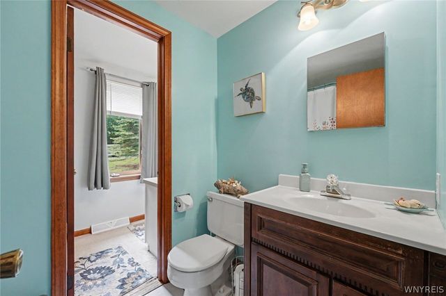 12 Fairlawn Drive, Aurora, NY 14052