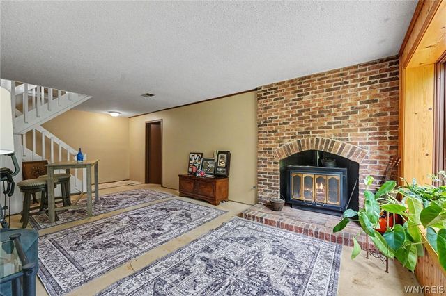 12 Fairlawn Drive, Aurora, NY 14052