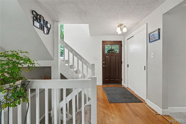 12 Fairlawn Drive, Aurora, NY 14052