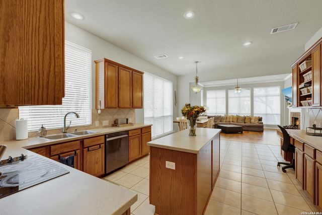 2536 Woodbridge way, Schertz, TX 78154