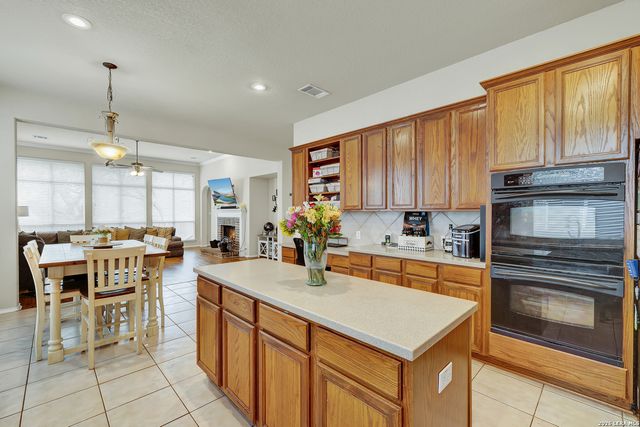 2536 Woodbridge way, Schertz, TX 78154