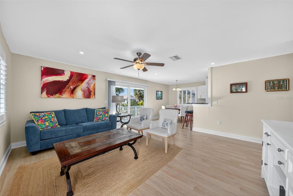 2915 AVENUE C, HOLMES BEACH, FL 34217 — photo 3