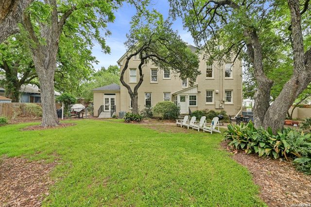 403 E BOWIE, Luling, TX 78648