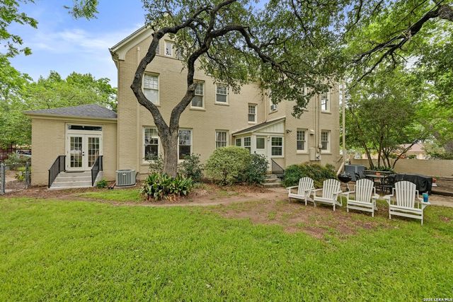 403 E BOWIE, Luling, TX 78648