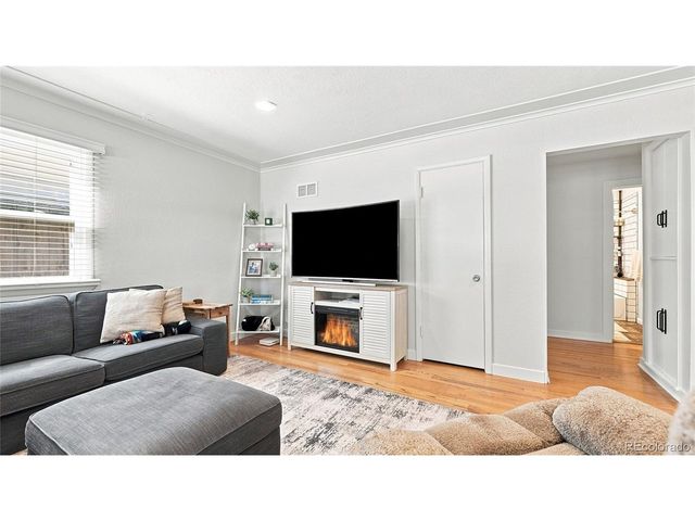 4639 S Fox St, Englewood, CO 80110