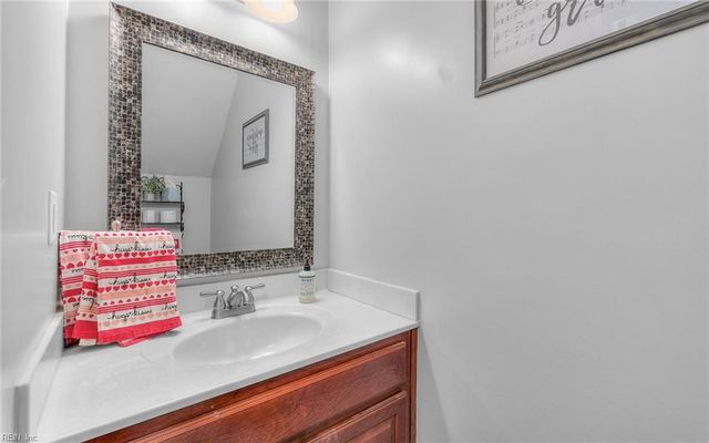 1056 Snead DR, Suffolk, VA 23434