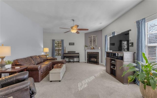 1056 Snead DR, Suffolk, VA 23434