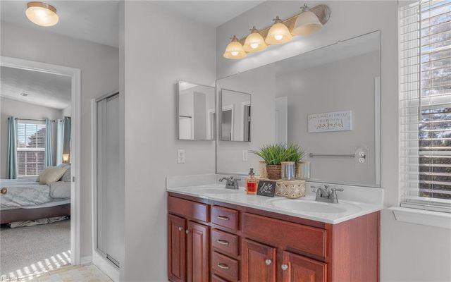 1056 Snead DR, Suffolk, VA 23434