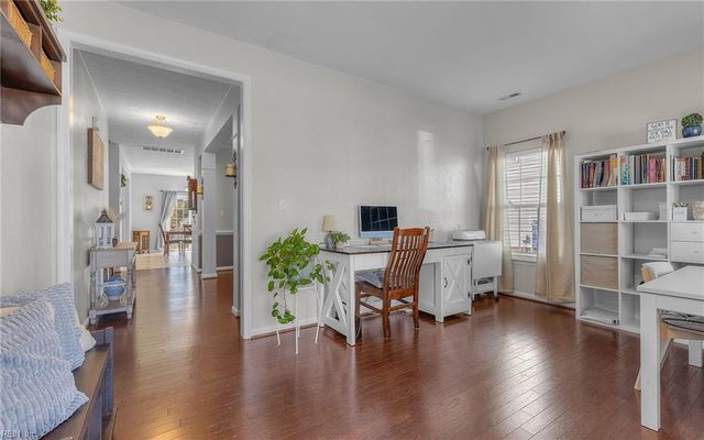 1056 Snead DR, Suffolk, VA 23434