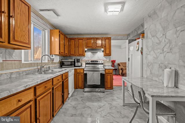 10283 LONG HILL CT, Manassas, VA 20110