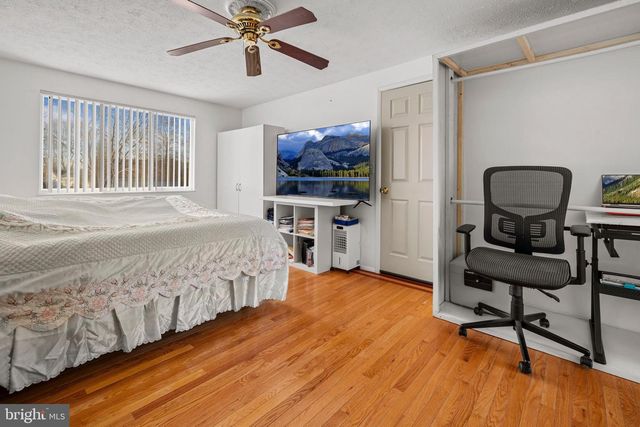 10283 LONG HILL CT, Manassas, VA 20110