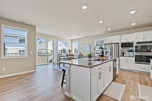 32800 Ash Avenue SE, Black Diamond, WA 98010