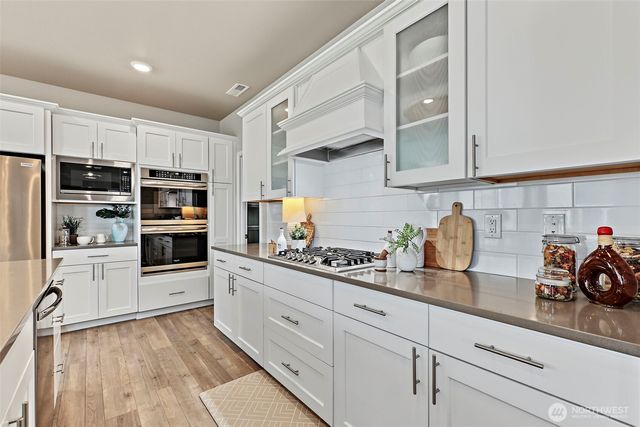 32800 Ash Avenue SE, Black Diamond, WA 98010