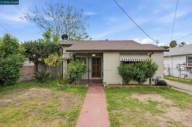 6719 Eastlawn St, Oakland, CA 94621