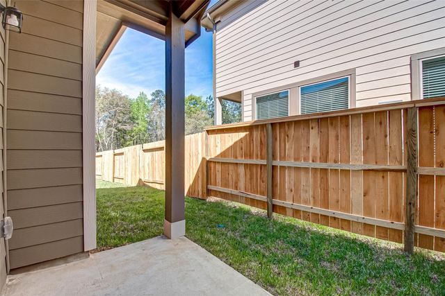 315 N Spotted Fern Drive, Montgomery, TX 77316