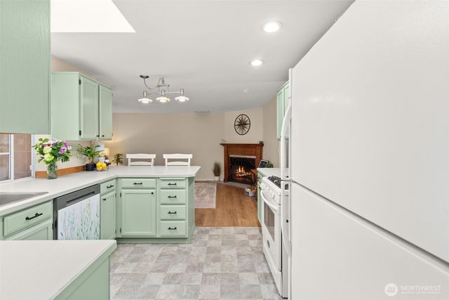 5821 Winnwood Drive SE, Olympia, WA 98513