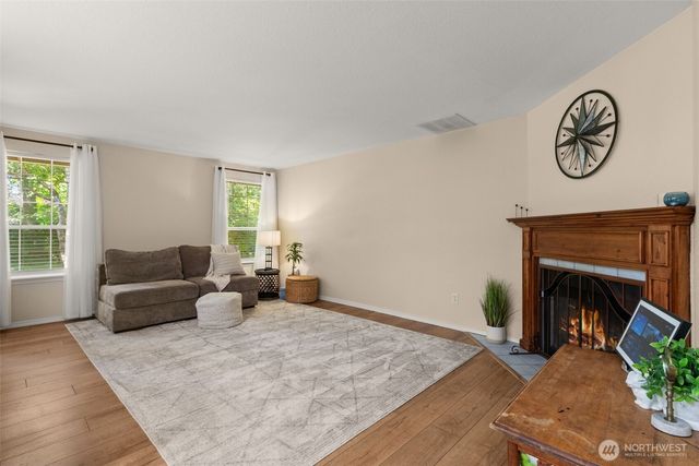 5821 Winnwood Drive SE, Olympia, WA 98513