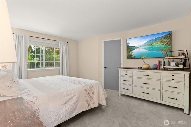 5821 Winnwood Drive SE, Olympia, WA 98513