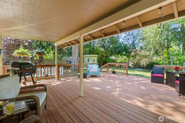 5821 Winnwood Drive SE, Olympia, WA 98513