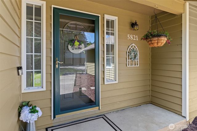 5821 Winnwood Drive SE, Olympia, WA 98513