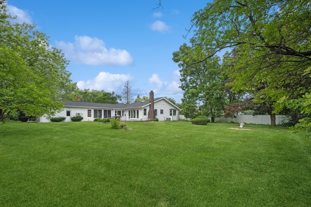853 Happ Road, Northfield, IL 60093