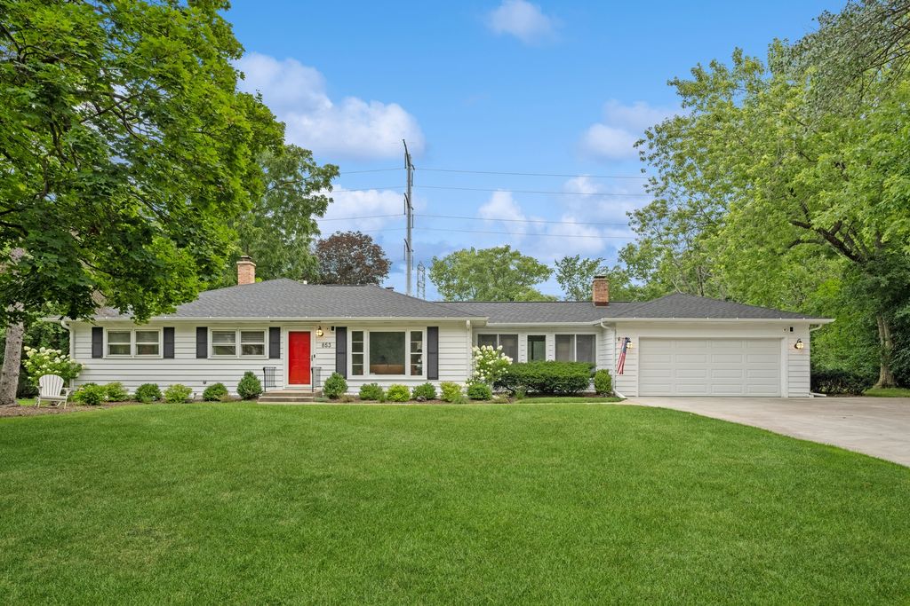 853 Happ Road, Northfield, IL 60093