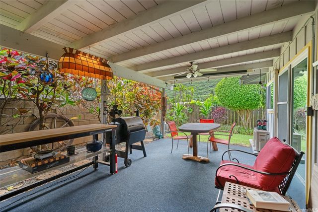 702 Hahaione Street, Honolulu, HI 96825