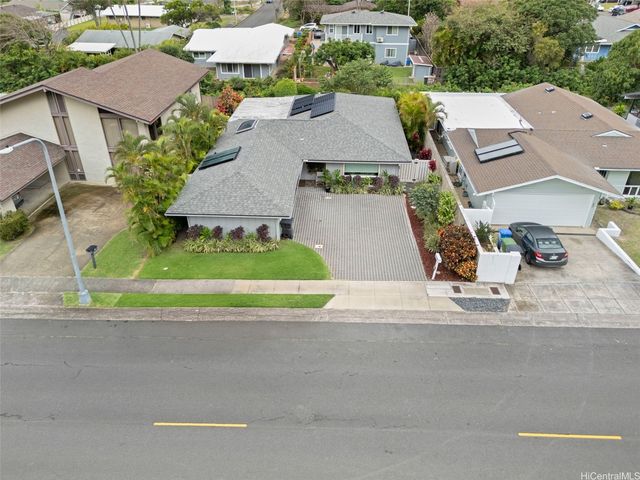 702 Hahaione Street, Honolulu, HI 96825