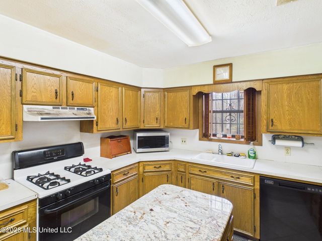 576 Franklin Road, Goodman, MS 39079