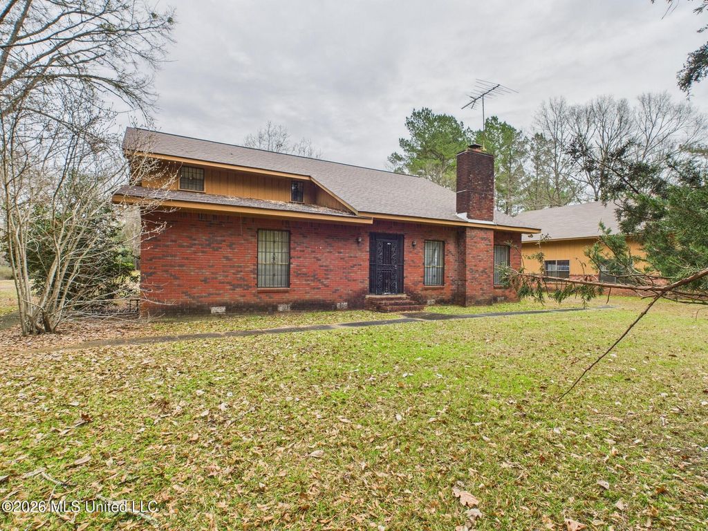 576 Franklin Road, Goodman, MS 39079