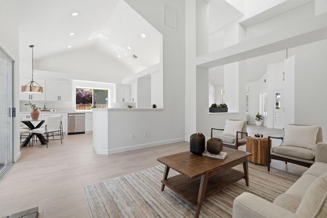 282 Thorndike Way, Folsom, CA 95630