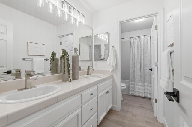 282 Thorndike Way, Folsom, CA 95630