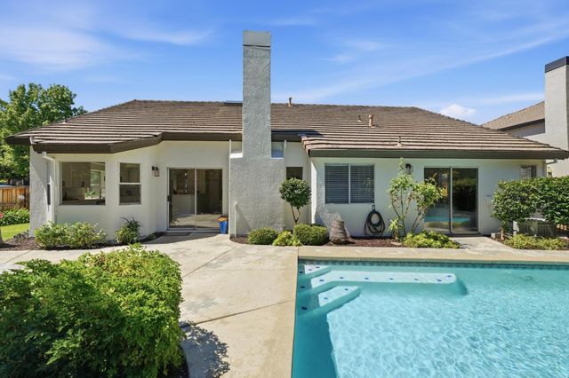 282 Thorndike Way, Folsom, CA 95630