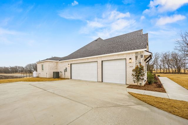 121 CR 207, Valley View, TX 76272