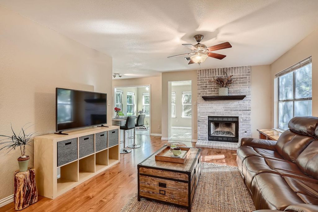 7023 Riverton DR, Austin, TX 78729