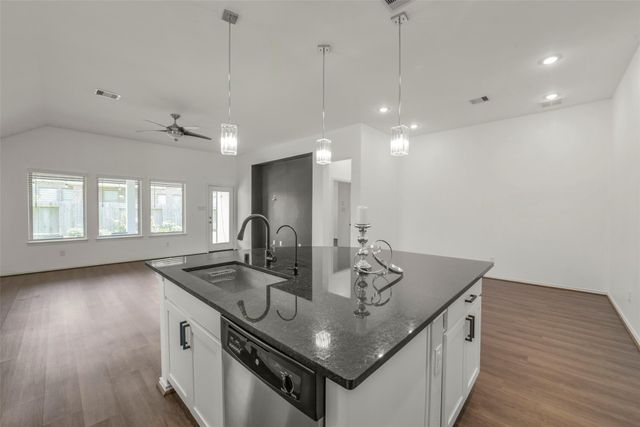 8710 Sunbury Oak Circle, Richmond, TX 77407