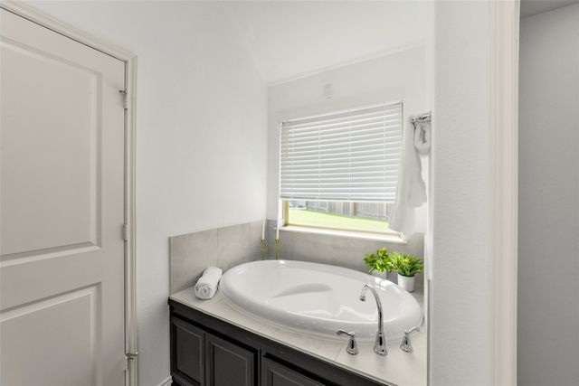 8710 Sunbury Oak Circle, Richmond, TX 77407
