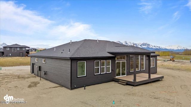 1966 W Cashatt Avenue, Wasilla, AK 99654
