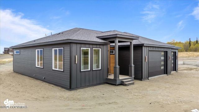 1966 W Cashatt Avenue, Wasilla, AK 99654