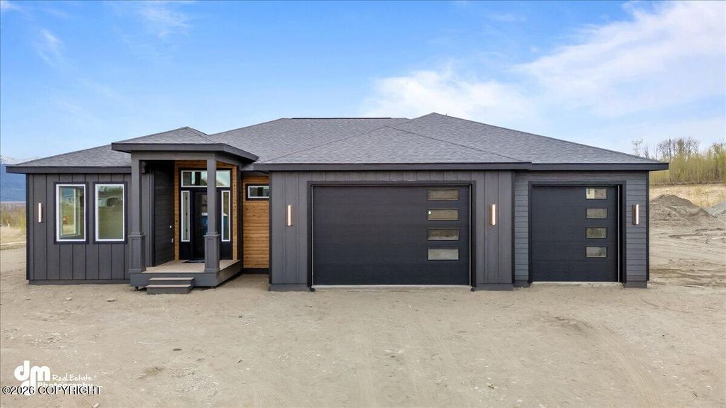 1966 W Cashatt Avenue, Wasilla, AK 99654