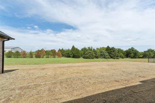 9560 Regado Court, Guthrie, OK 73044