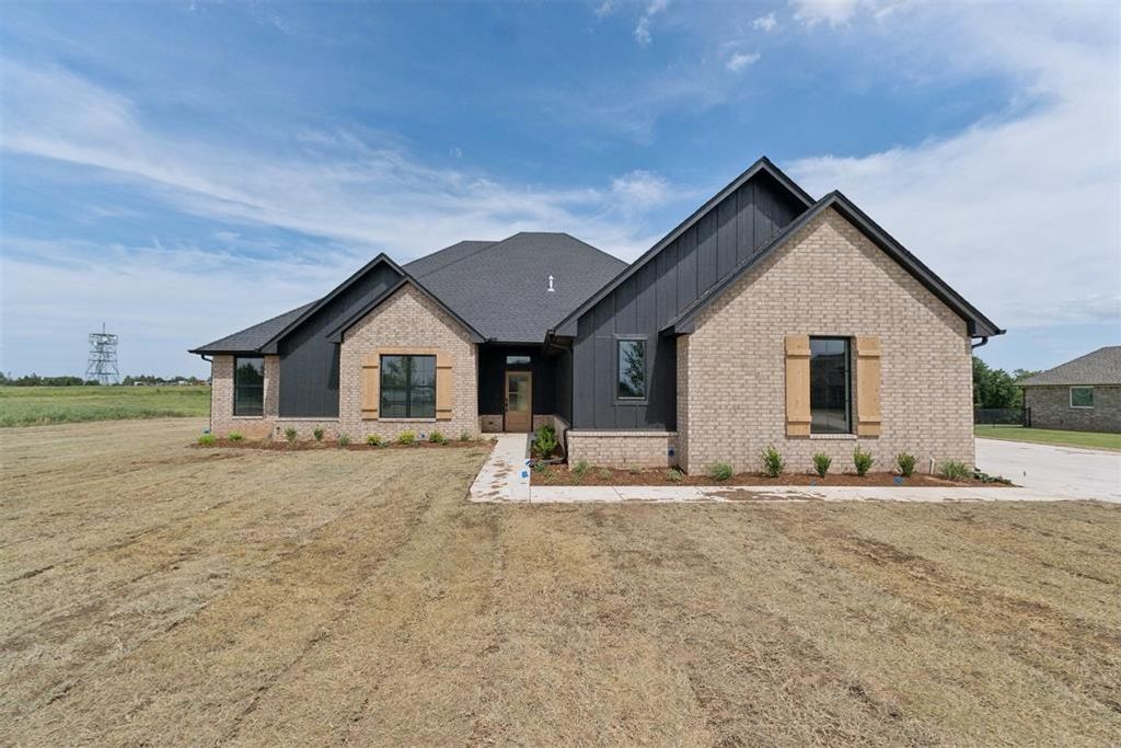 9560 Regado Court, Guthrie, OK 73044