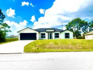 1260 SE Larkspur St Street SE, Palm Bay, FL 32909