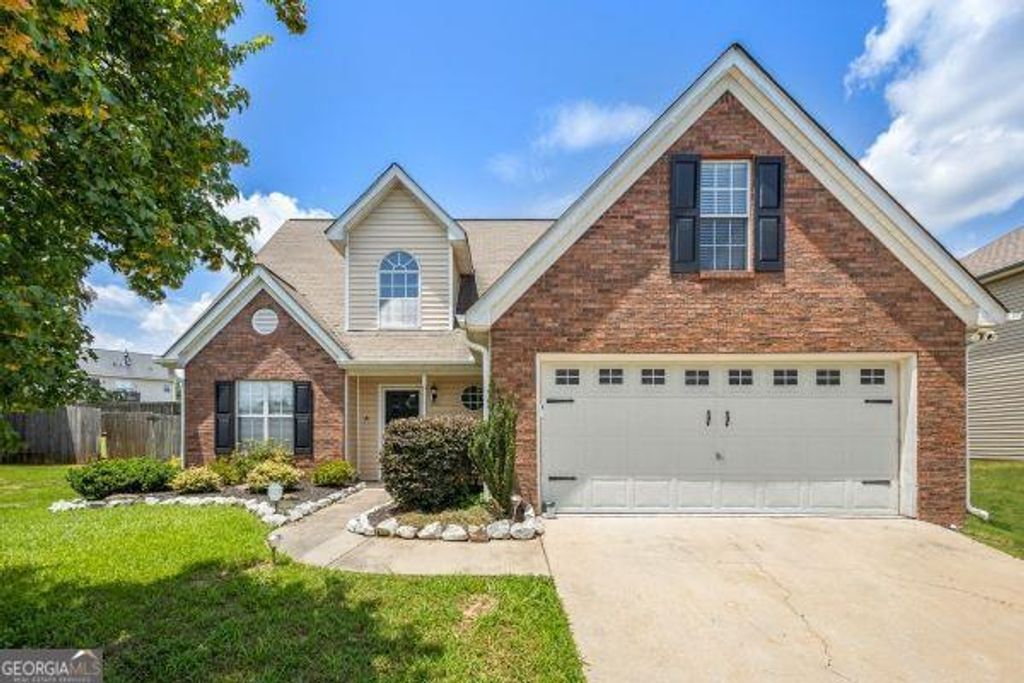 5873 Colonnade Drive, Rex, GA 30273