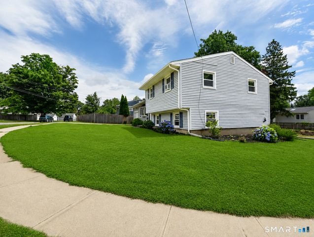 245 Oakwood Drive, Fairfield, CT 06824