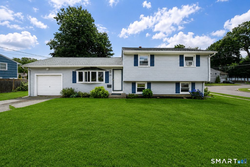 245 Oakwood Drive, Fairfield, CT 06824