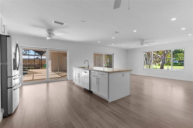 13905 SW 78th Ct, Palmetto Bay, FL 33158