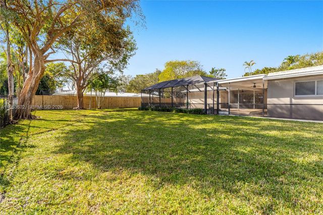 13905 SW 78th Ct, Palmetto Bay, FL 33158