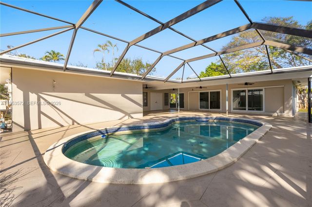 13905 SW 78th Ct, Palmetto Bay, FL 33158